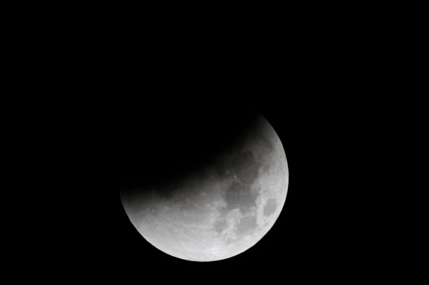 2015-09-28-eclipse-lune-01